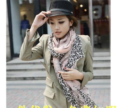 【圍巾絲巾網上代理代銷 一件代發(fā) 免費加盟】